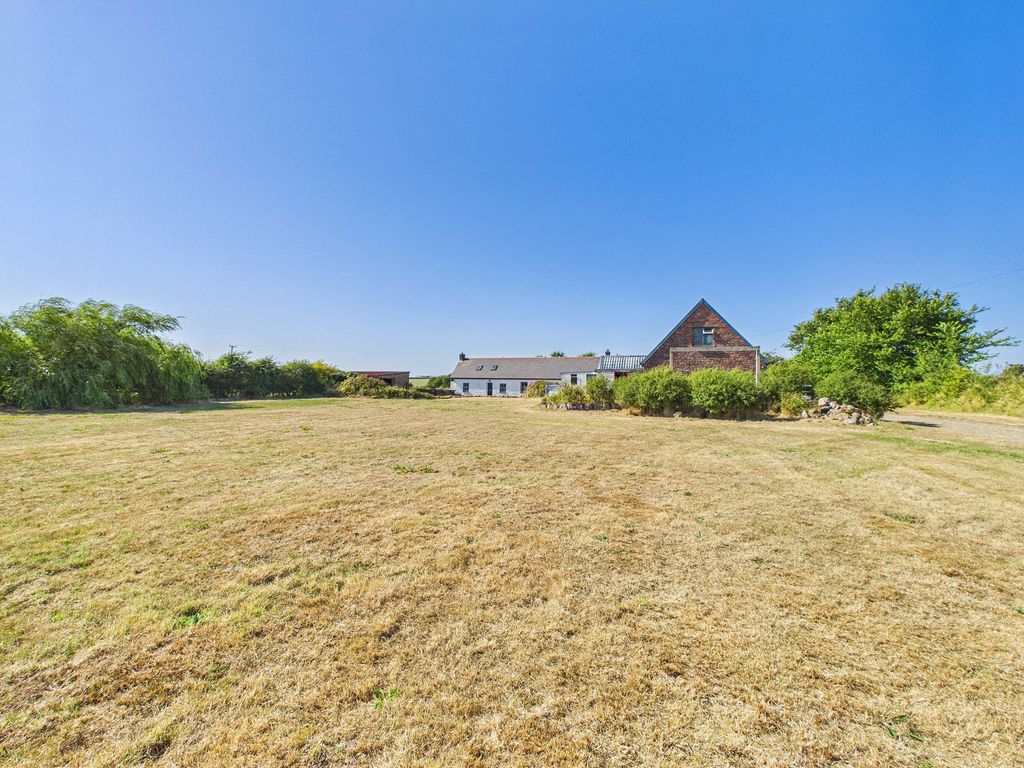 Property photo 3 of 23
