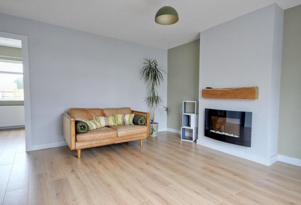 Property photo 2 of 11 Img_0004-Img_0006_Lzn.Jpg