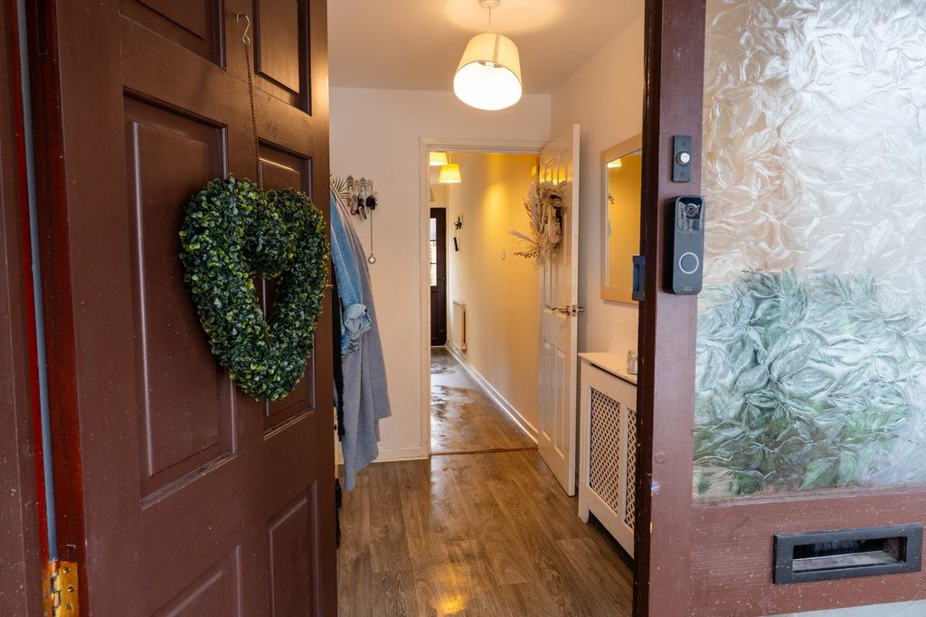 Property photo 3 of 45