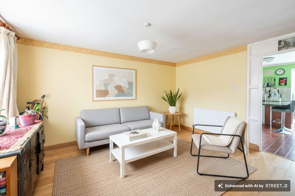 Property photo 2 of 21