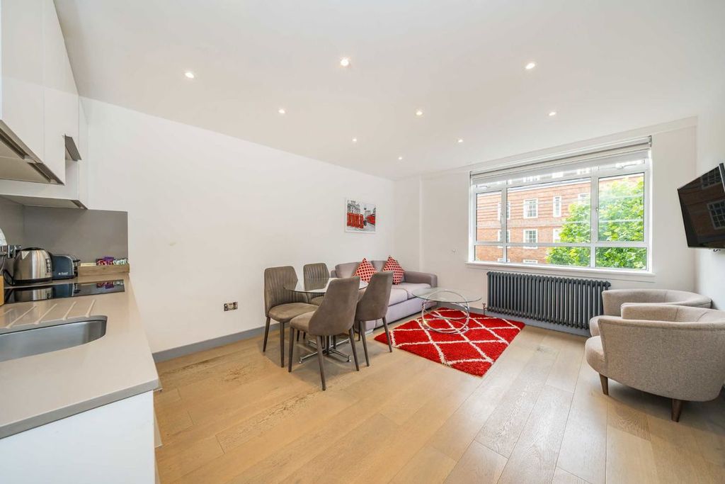 Property photo 2 of 5