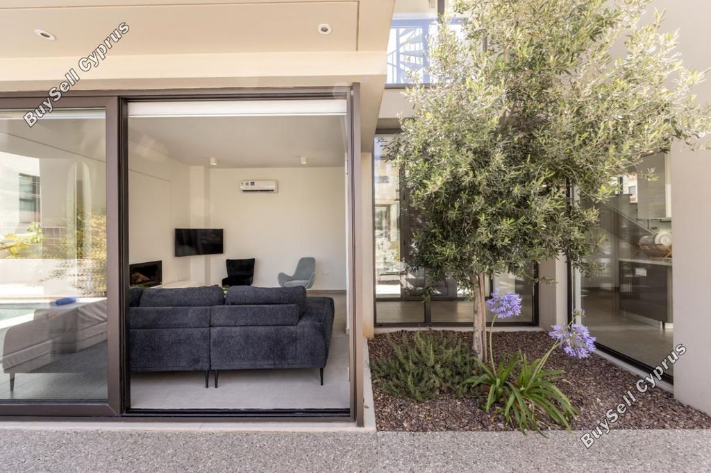 Property photo 3 of 26