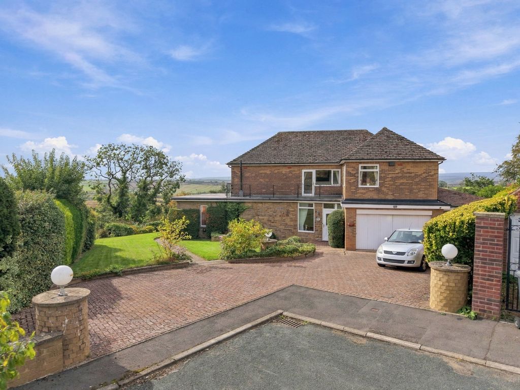 Property photo 1 of 51