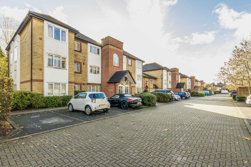 Property photo 1 of 5