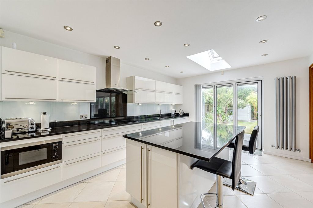 Property photo 3 of 41 Picture No. 07