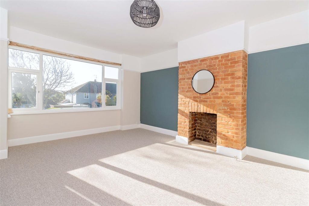 Property photo 2 of 7 For Rent By Aspire Residential | Phrosso Road