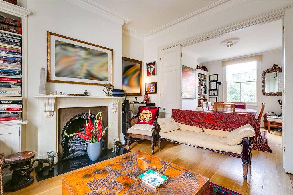 Property photo 3 of 12