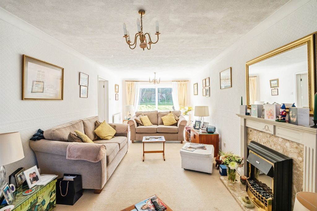 Property photo 3 of 20