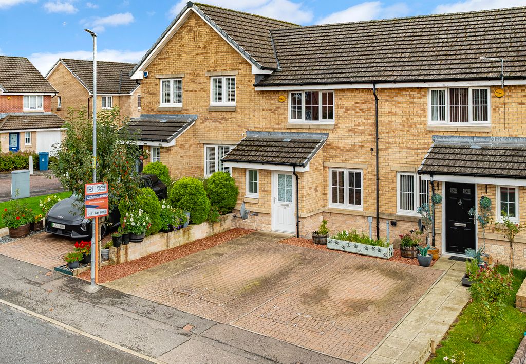 Property photo 1 of 32