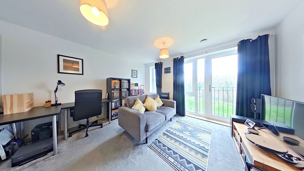 Property photo 2 of 9 Living Room