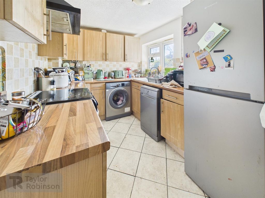 Property photo 3 of 7 Cam02600G0-Pr0444-Still006.Jpg