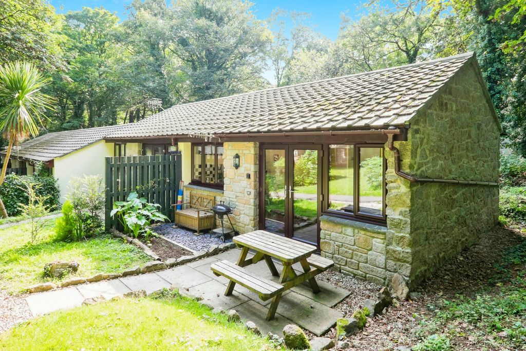 Property photo 1 of 17 Photography