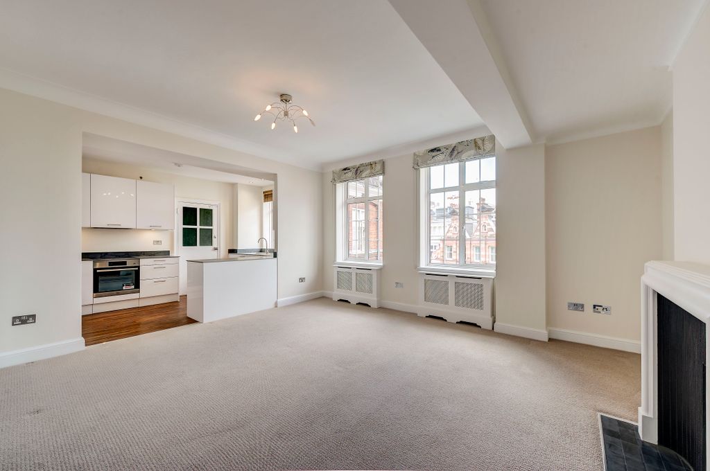 Property photo 2 of 7