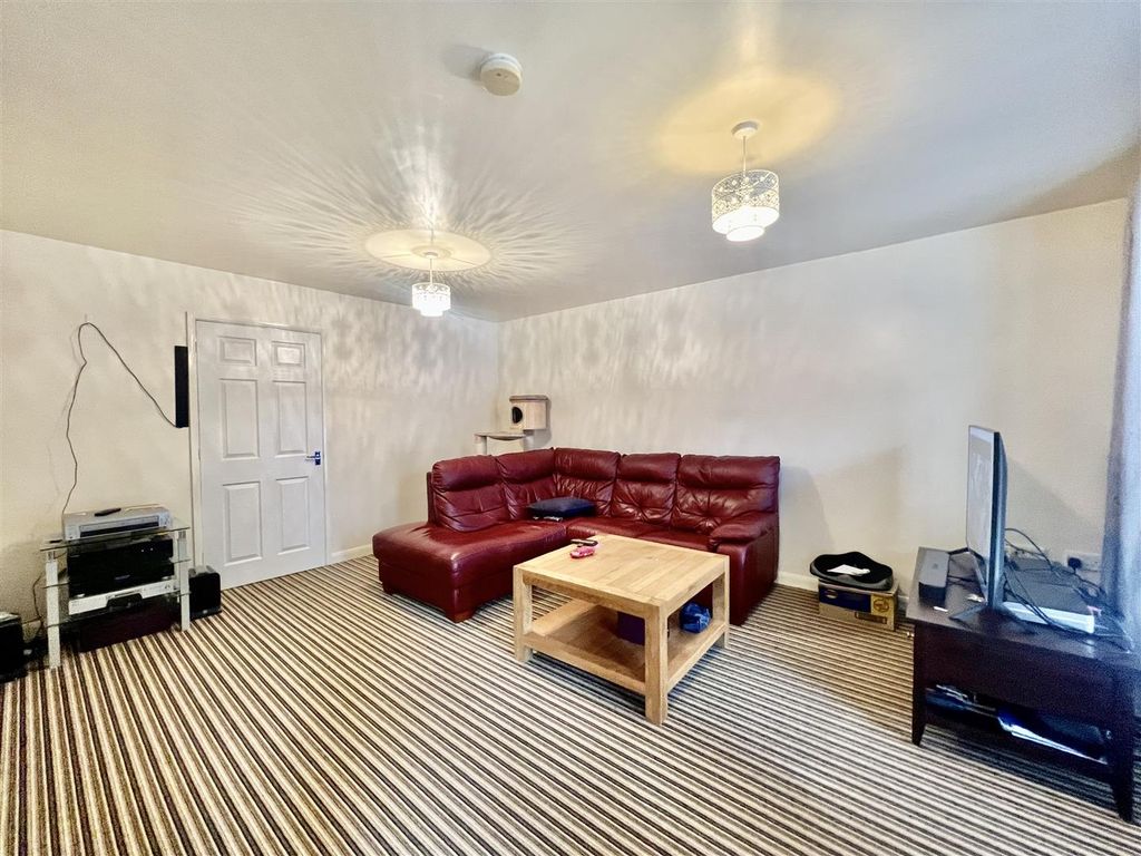 Property photo 3 of 16 3