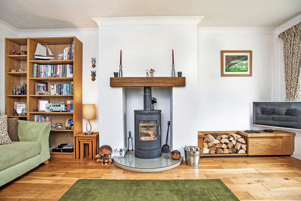 Property photo 3 of 38