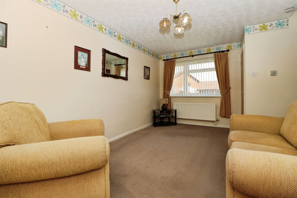 Property photo 3 of 17