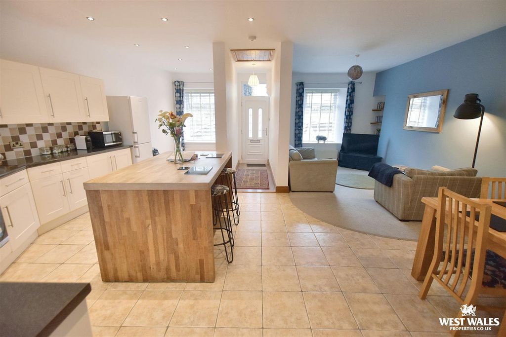 Property photo 2 of 15 9 (3).Jpg