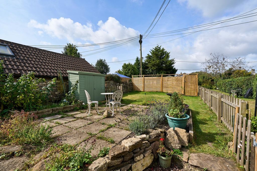 Property photo 3 of 13
