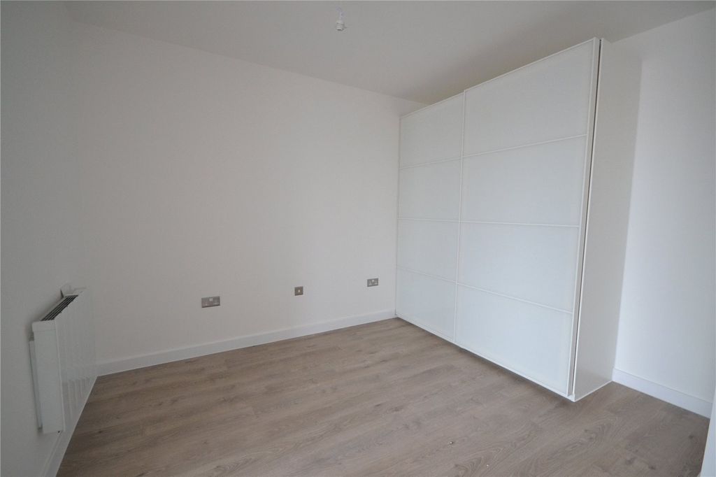 Property photo 3 of 4 Picture No. 02