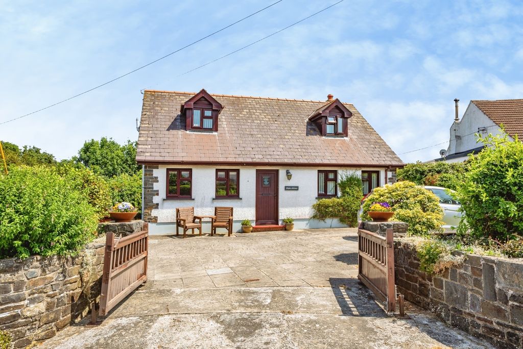 Property photo 1 of 27 Pbox-Img.Jpg