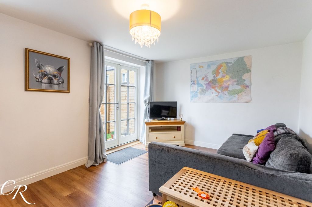 Property photo 3 of 13