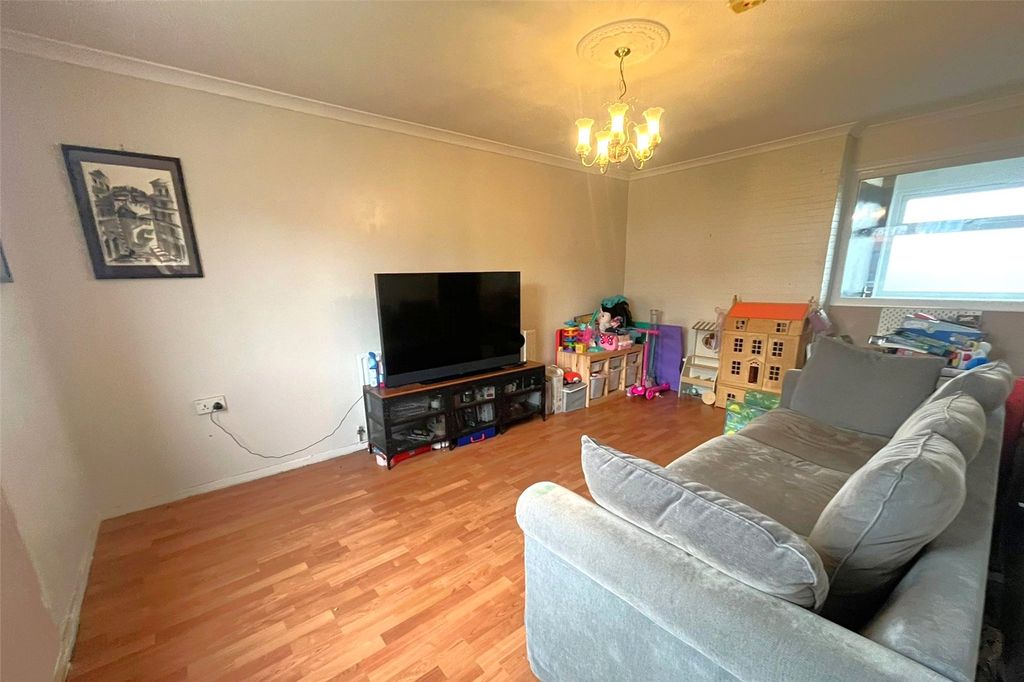 Property photo 2 of 9 Picture No. 05