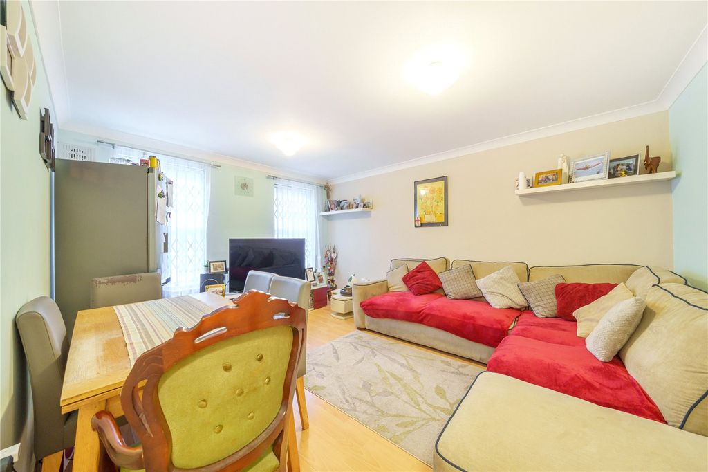 Property photo 3 of 13 Picture No. 02
