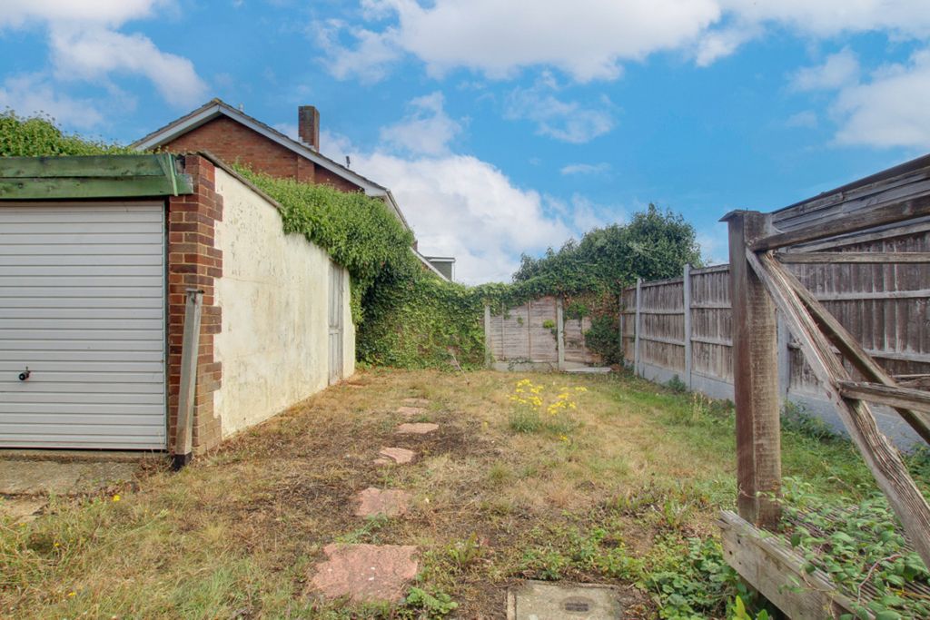 Property photo 2 of 11