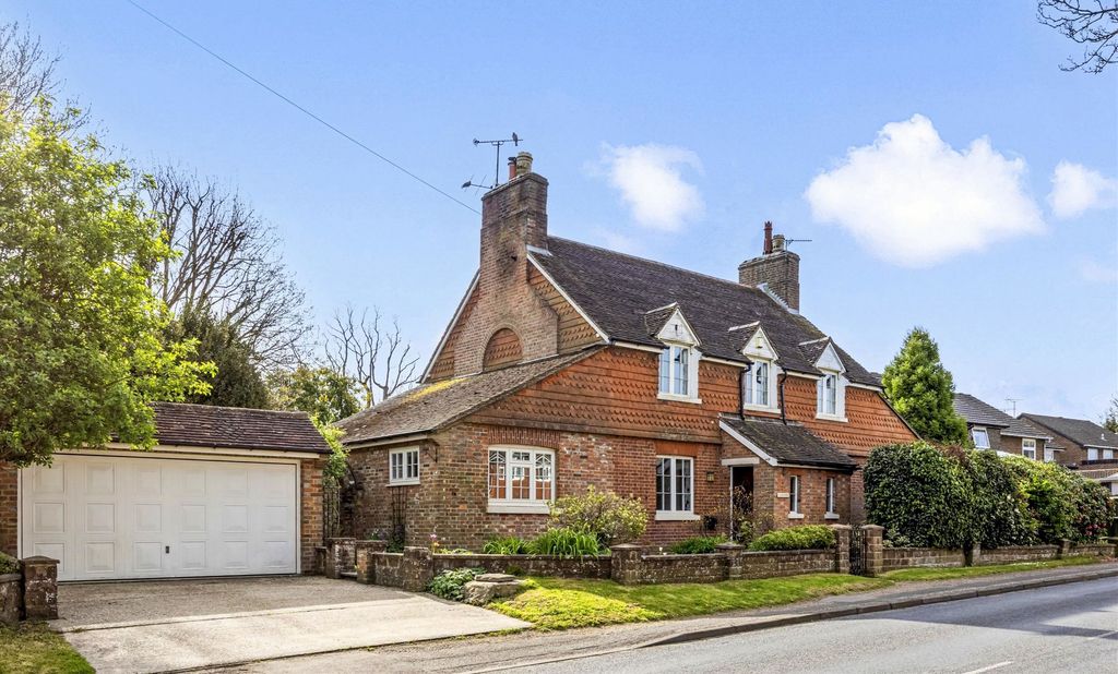 Property photo 1 of 27