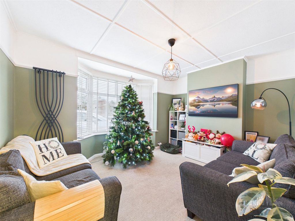 Property photo 2 of 17 Picture 2