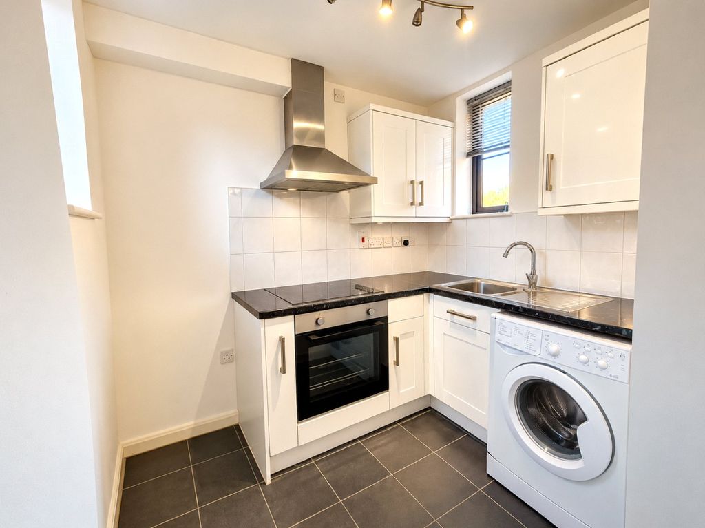 Property photo 2 of 10 Picture No. 46