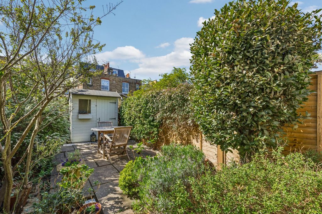 Property photo 2 of 12