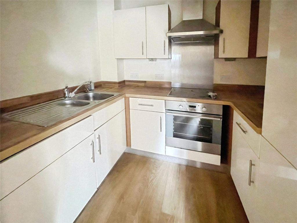 Property photo 3 of 7 Picture No. 02