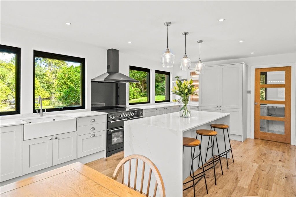 Property photo 2 of 13 Kitchen