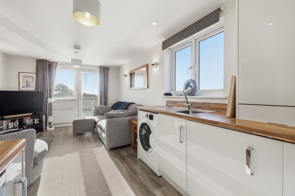 Property photo 3 of 18 Picture No. 44