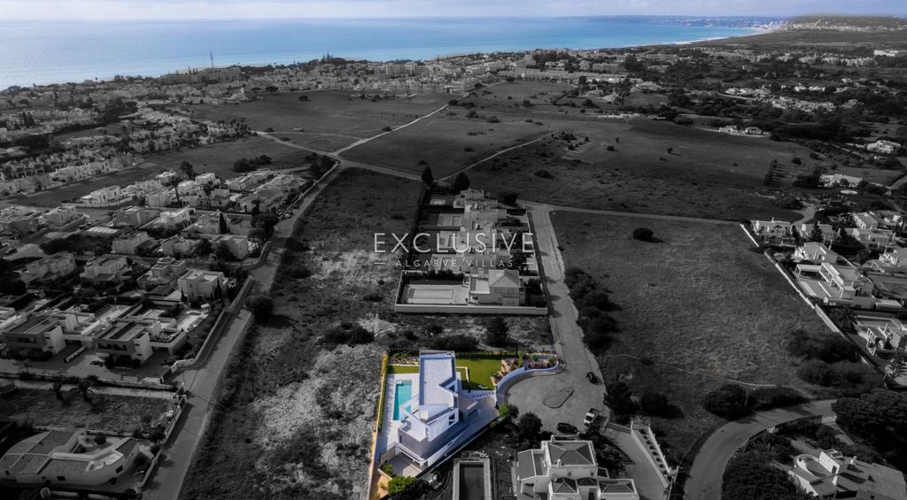 Property photo 3 of 31