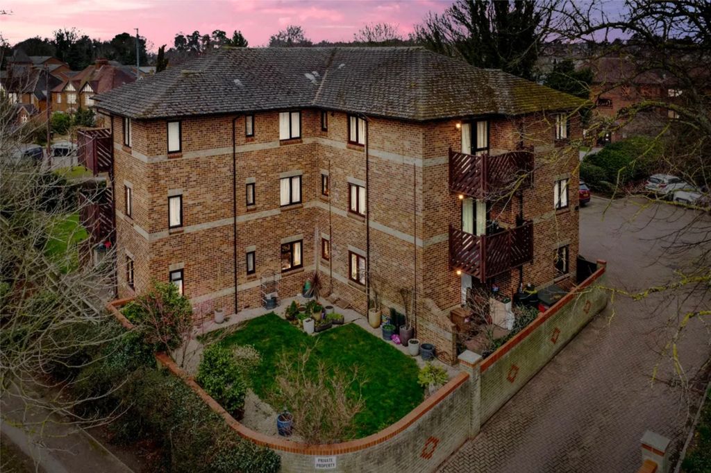 Property photo 1 of 17 Main Building