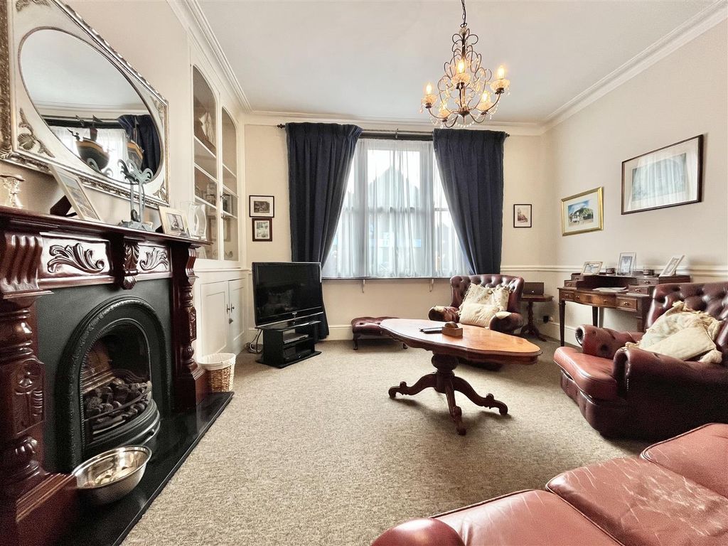 Additional image 5 of 4 bed maisonette for saleRock-A-Nore Road, Hastings TN34