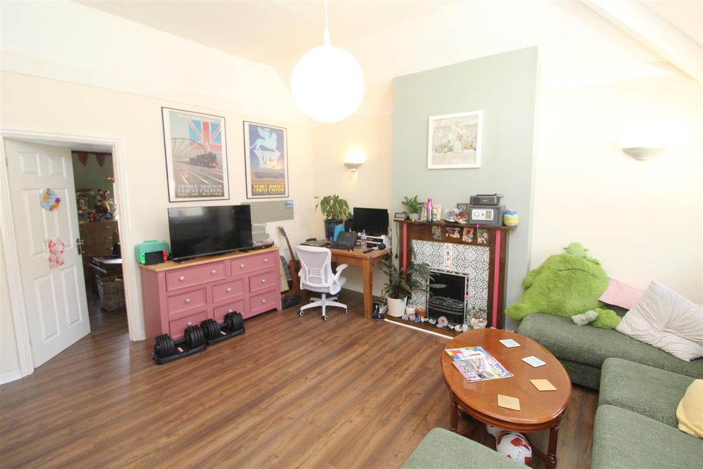 Property photo 3 of 9 Img_2916.Jpg