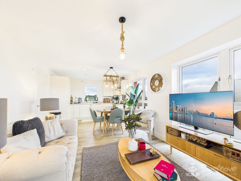 Property photo 3 of 13 Living Room