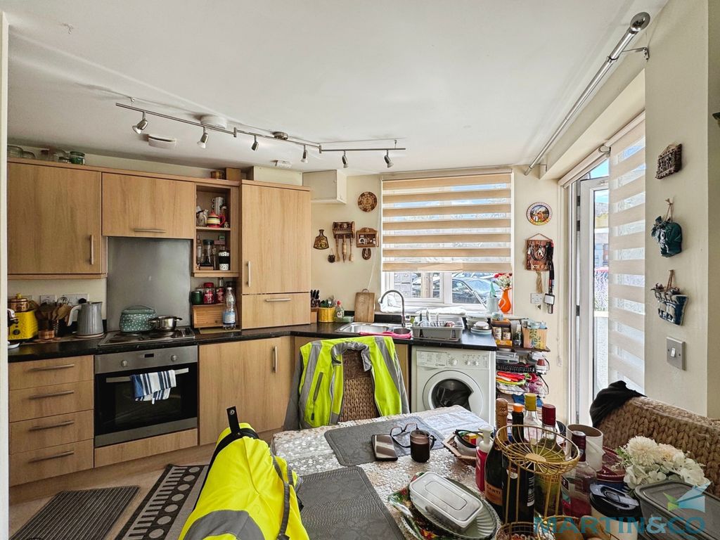 Property photo 3 of 11 E08A553B--4322-8C43-0EE9E4740C9D-82155-00002B05C36
