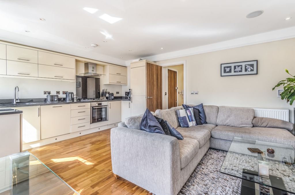 Property photo 1 of 5 497461 (3)