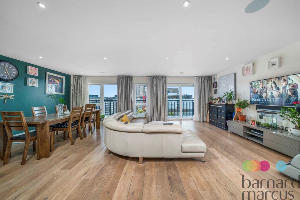 Property photo 3 of 21