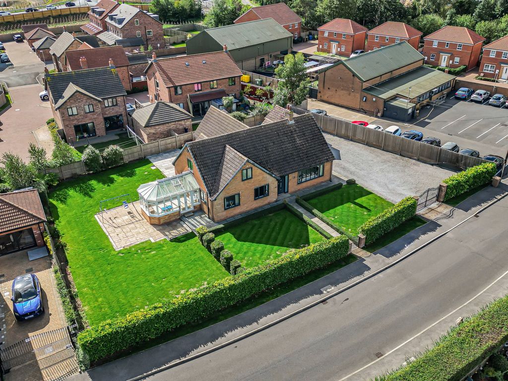 Property photo 3 of 18
