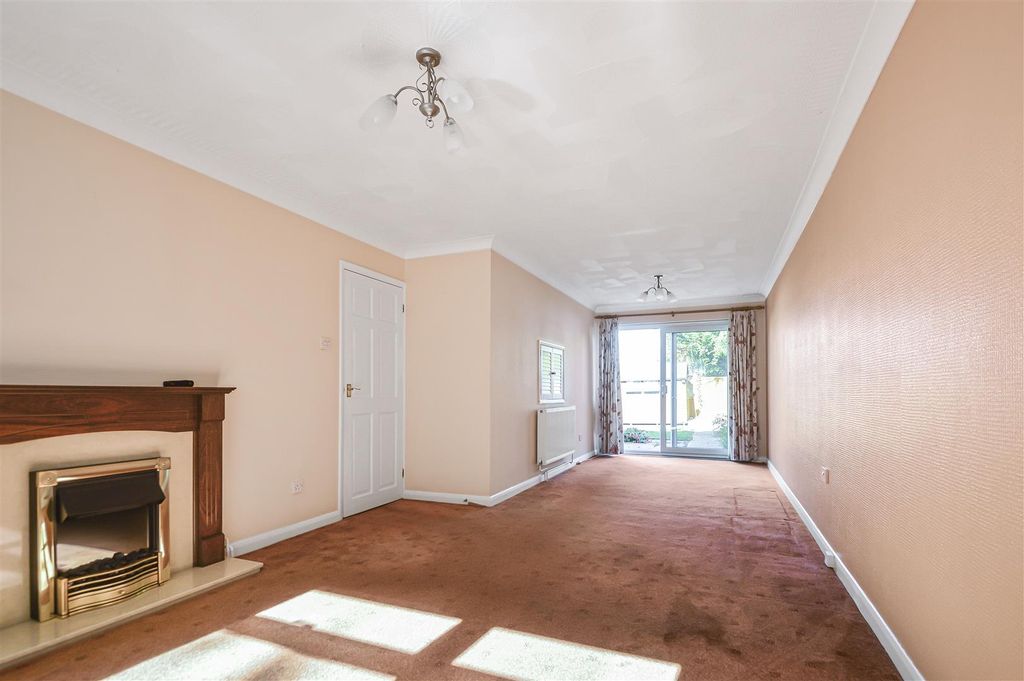 Property photo 3 of 10 2_63523.Jpg