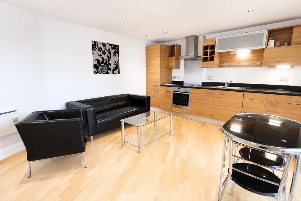 Property photo 2 of 9 Bright And Spacious Open-Plan Living Area...