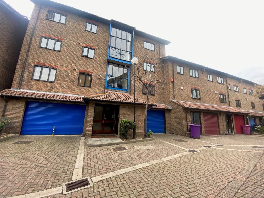 Property photo 1 of 8