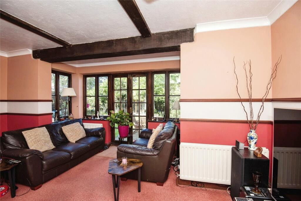 Property photo 3 of 11