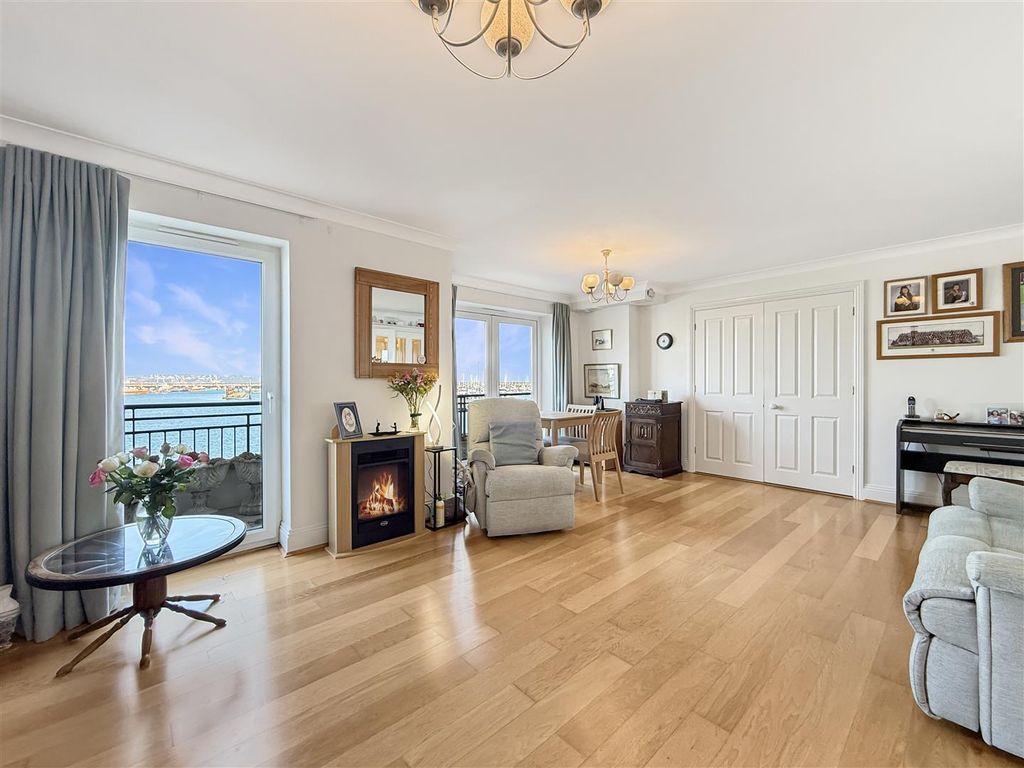 Property photo 3 of 23 Living Room.Jpg