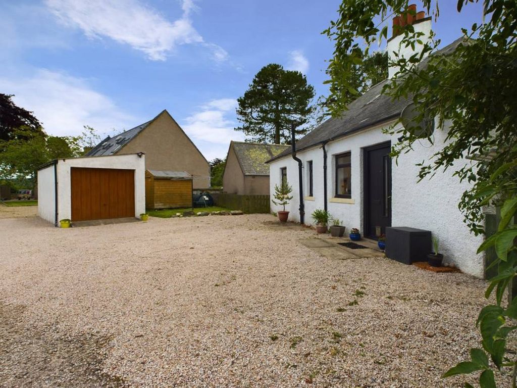 Property photo 2 of 30